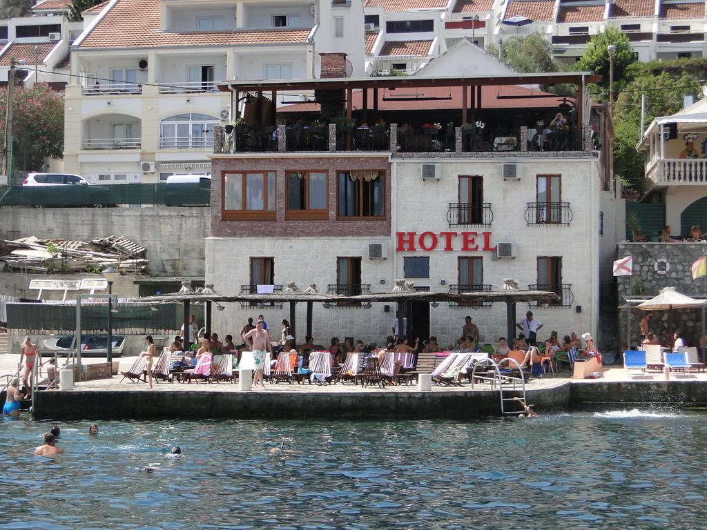 Hotel Anderba Krasići Buitenkant foto