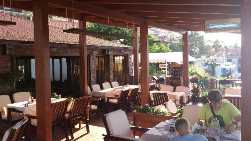 Hotel Anderba Krasići Buitenkant foto