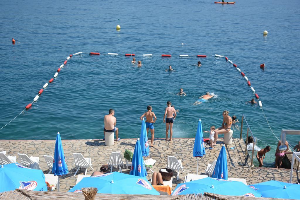 Hotel Anderba Krasići Buitenkant foto