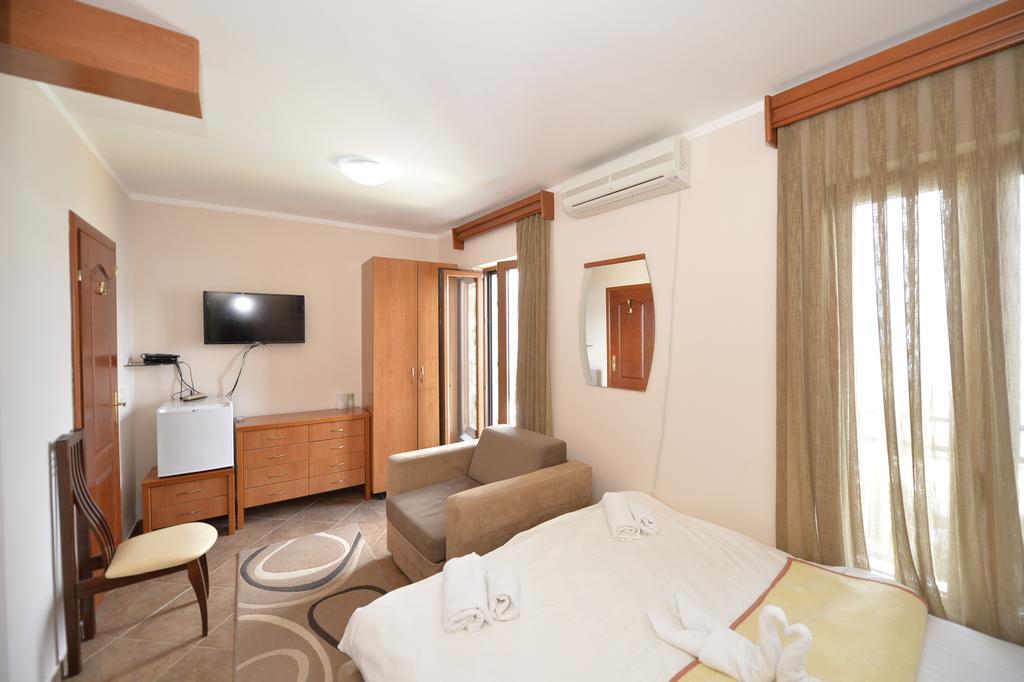 Hotel Anderba Krasići Buitenkant foto
