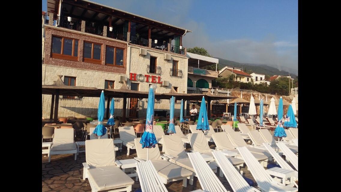 Hotel Anderba Krasići Buitenkant foto